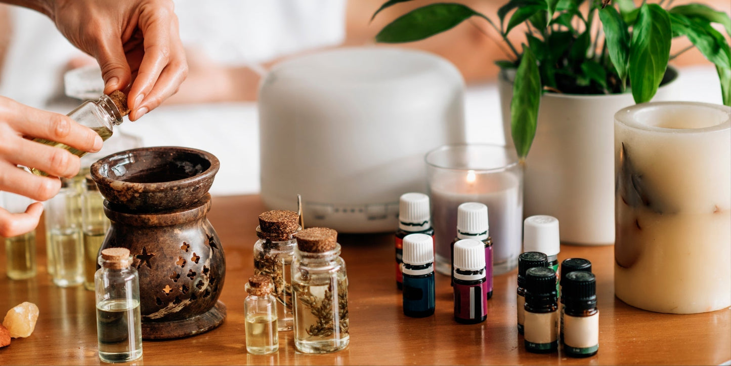 The Power of Scent: A Clinical Aromatherapist's Guide to Essential Oils